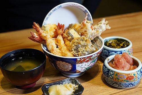台湾で天ぷらを食べるなら「博多天麩羅 山海」へ☆明太子＆辛子高菜が