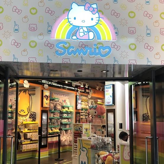 La発 サンリオ ショップでハリウッド限定品をゲットしよう スタッフブログ たびらば 旅ｌｏｖｅｒ 海外旅行情報サイト