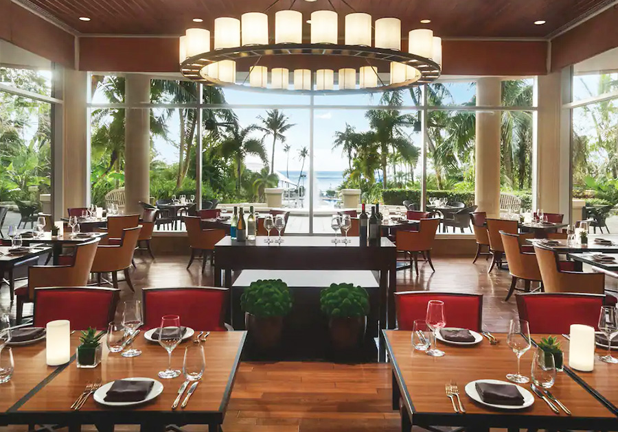 洗練された空間でいただたく多種多様なお食事