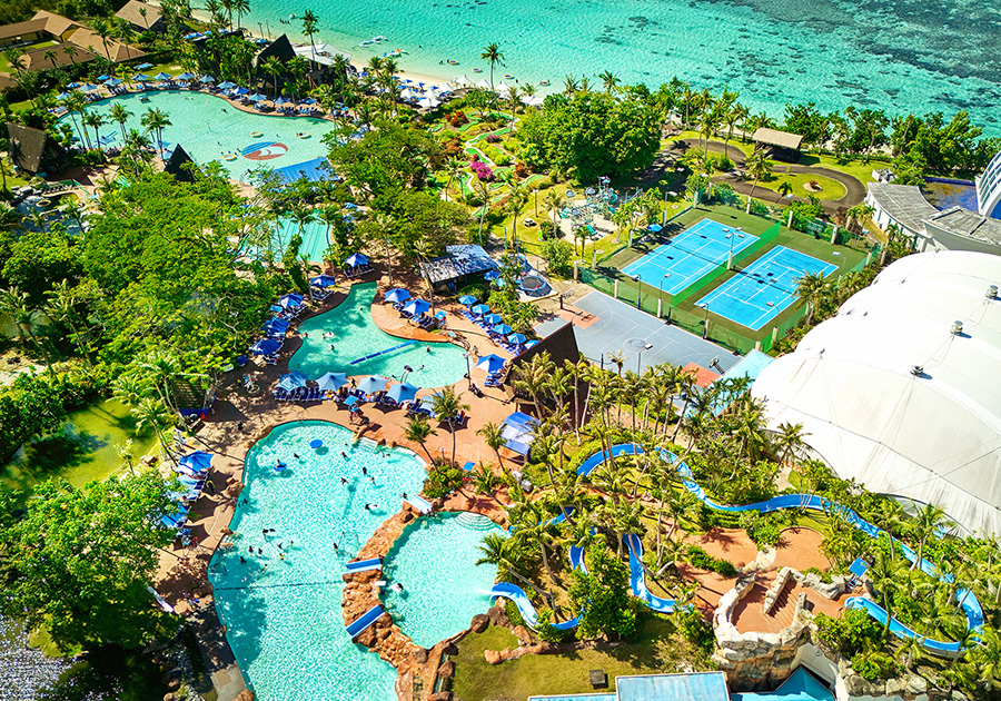 ホテル内で楽しめるウォーターパーク＆多彩なアクティビティ