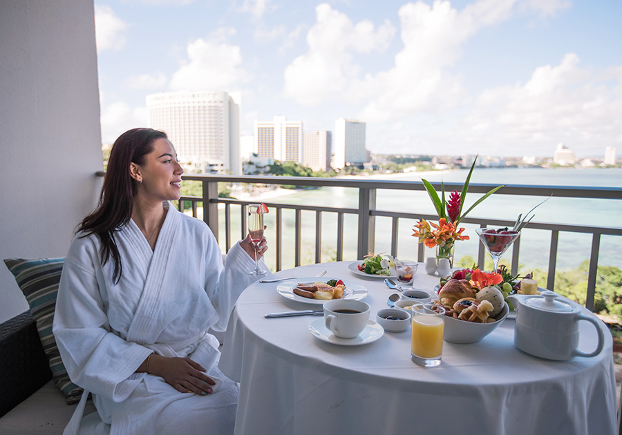 南の島のバルコニー朝食