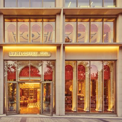 France JCB_Exterior_Champs-Elysees-boutique