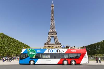 tour eiffel bus centre.jpg