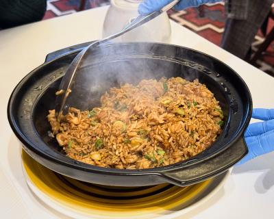 砂鍋鮑魚雞粒炒飯.jpg