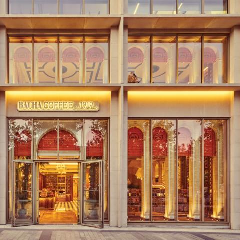 France JCB_Exterior_Champs-Elysees-boutique.jpg