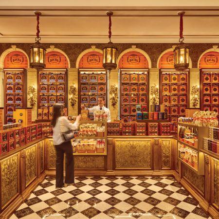France JCB_Interior_Champs-Elysees-boutique_2.jpg
